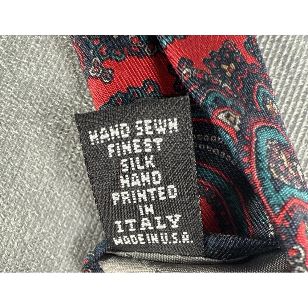 Vintage Hand Sewn Robert Talbott Wilmington Country Store Silk Tie‎ Red Paisley